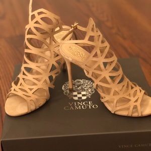 Vince Camuto new sandal